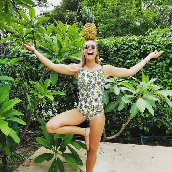 Meet your Posher, Lauren - Picture 1 of 1